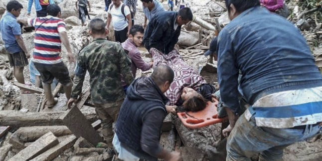 Kolombiya’daki toporak kaymasında 154 kişi hayatını kaybetti