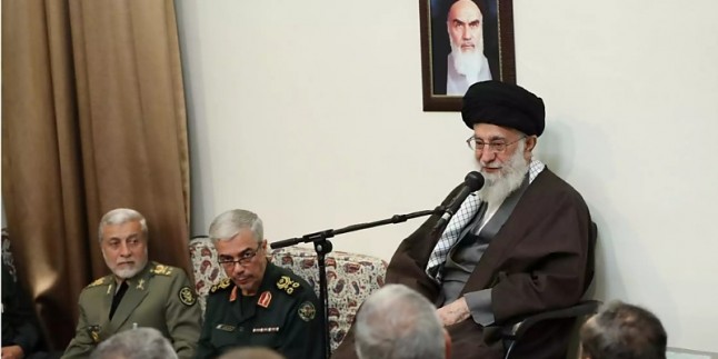 İmam Seyyid Ali Hamanei: İran meydanı boş bırakmayacak!