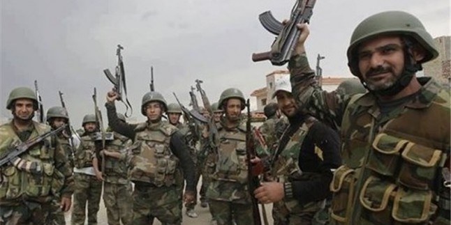 Suriye’de çok sayıda terörist, Suriye ordusuna teslim oldu