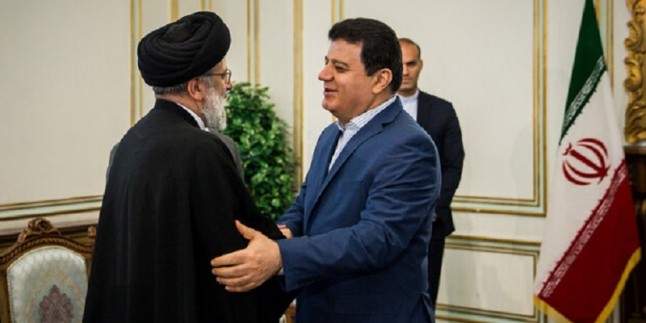 Suriye’nin Tahran büyükelçisi İran yargı gücü başkanıyla görüştü