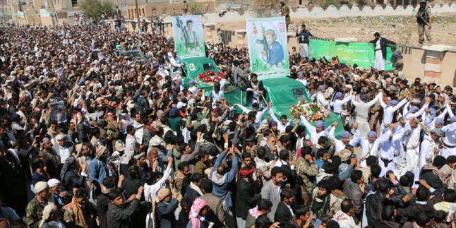 Foto: Yemen Halkı Şehitlerini Uğurladı