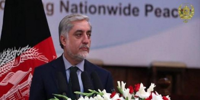 Abdullah Abdullah: Taliban’ın barış müzakerelerine katılmasını olumlu karşılıyoruz