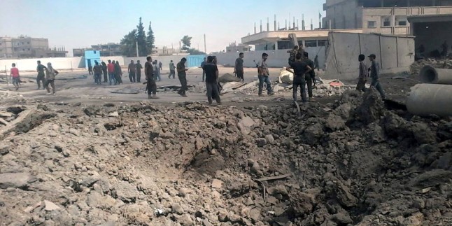 Foto: Vatan haini teröristler Suriye’nin Kamışlı Kentine Bombalı Saldırı Düzenledi