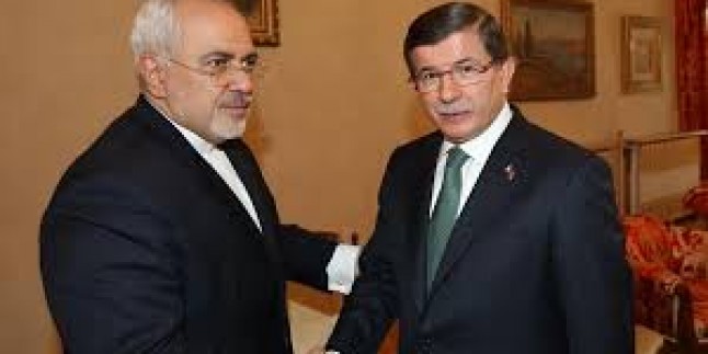 Zarif, Davutoğlu ile bir araya geldi