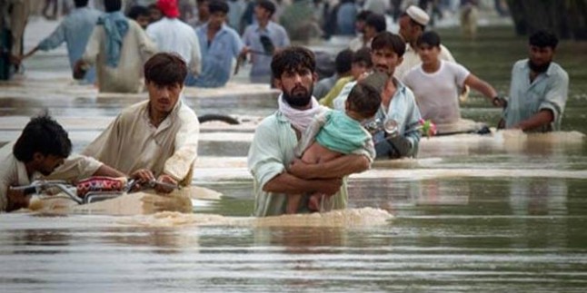 Pakistan’da sel baskını:140 kişi öldü