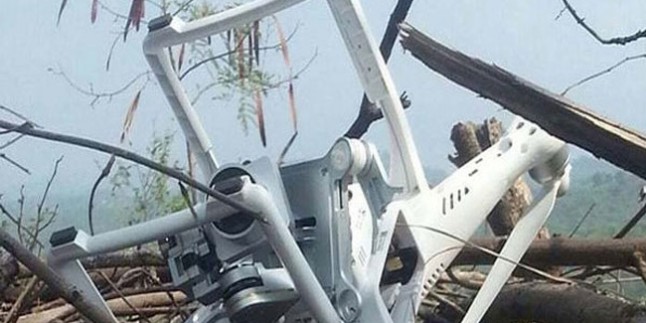 Hindistan’a ait robot helikopter düşürüldü