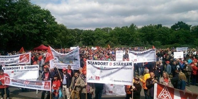 Siemens Şirketi İşçileri, Protesto Gösterisi Düzenledi