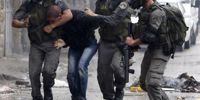 Siyonist İsrail Güçleri Dün Kudüs’te İkisi Kadın Sekiz Filistinliyi Gözaltına Aldı